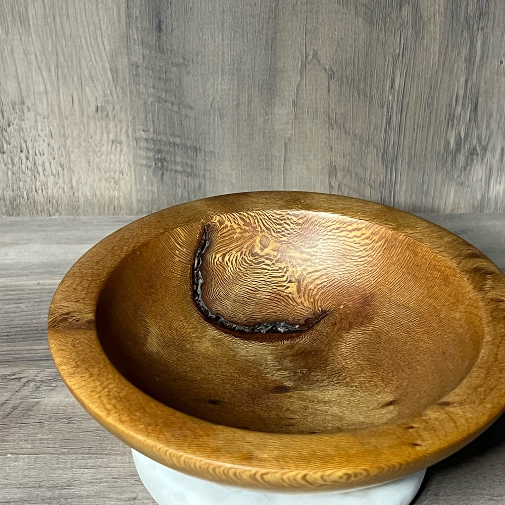 Elegant London planes Wooden Bowl